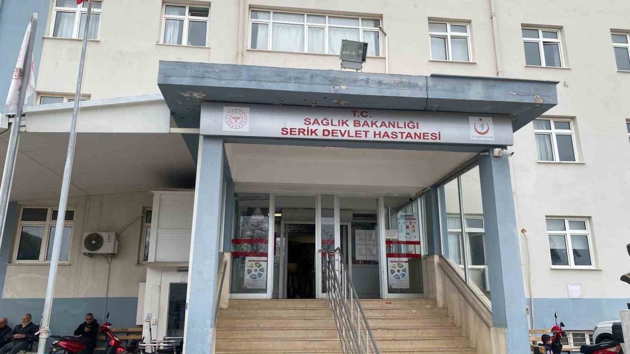 Serik’te hasta yakınları doktor ve hemşireye saldırdı