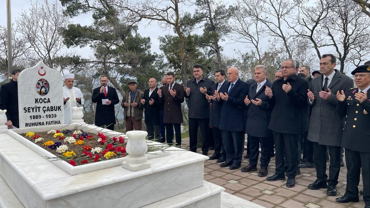 Seyit Onbaşı kabri başında anıldı