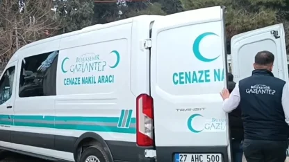 Silahlı kavgada öldürülen gencin cenazesi ailesine teslim edildi