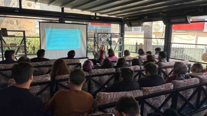 Sincan Kitap Kafe’de siber zorbalıkla mücadele yolları konuşuldu