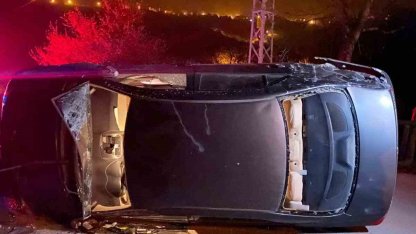 Sinop’ta otomobil devrildi: 2 yaralı
