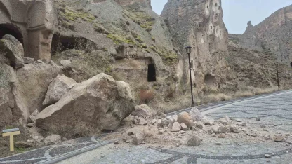 Soğanlı Vadisi’nde kaya koptu bölgede güvenlik önlemleri artırıldı