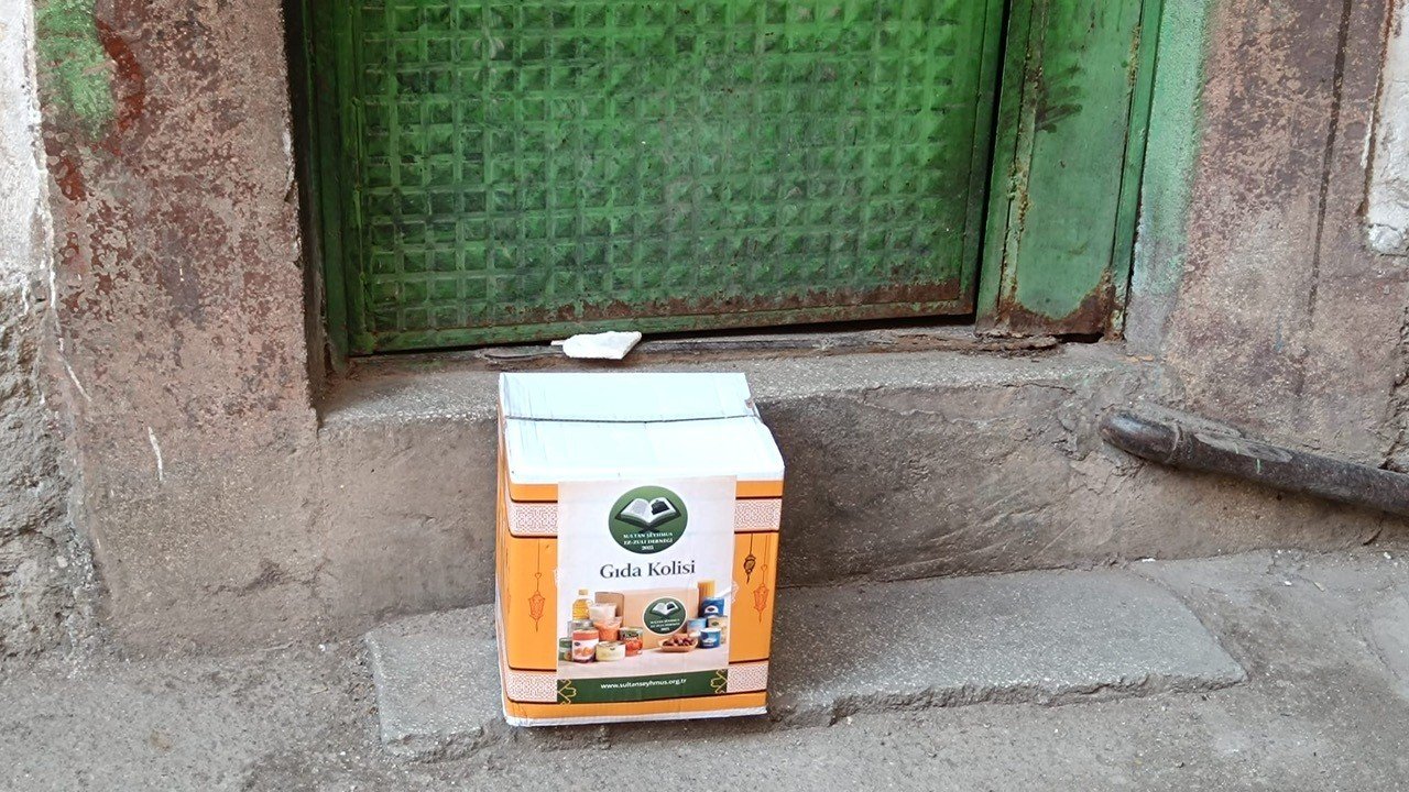 Sultan Şeyhmus Ez-Zuli Derneğinden ihtiyaç sahibi ailelere yardım