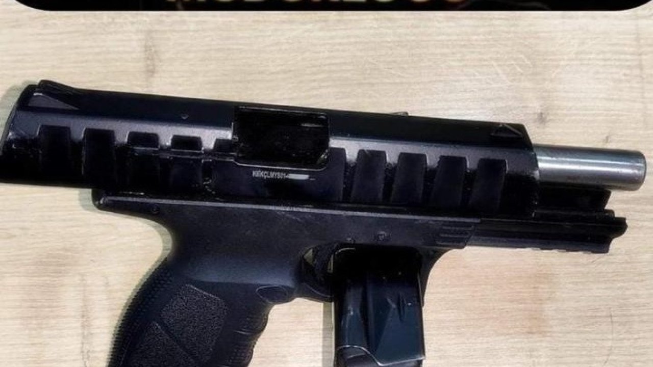 Şüpheli otomobilde ruhsatsız tabanca ele geçirildi