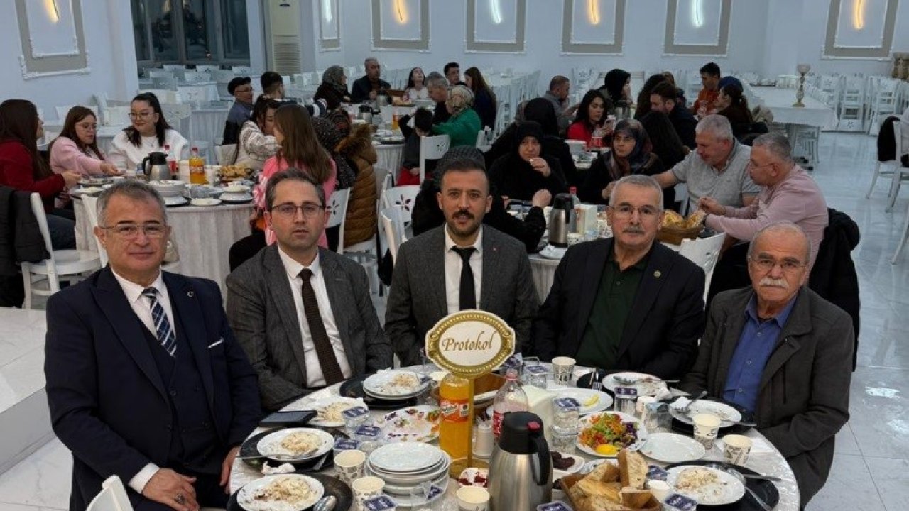Tavşanlı’da Berber ve Kuaförler iftar sofrasında buluştu