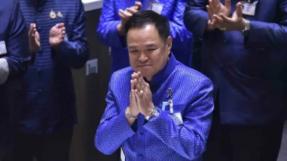 Tayland’da Anutin Charnvirakul yeniden başbakan seçildi