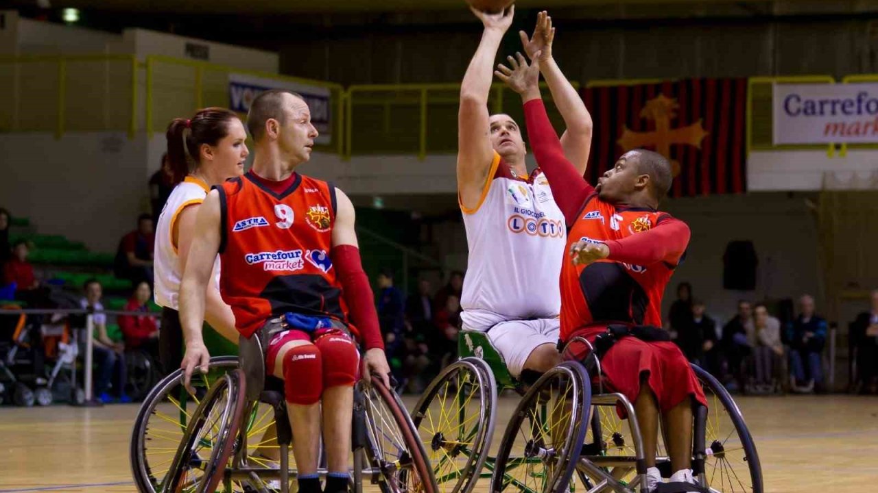 Tekerlekli Sandalye Basketbol play-off müsabakaları Manavgat’ta