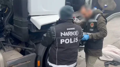 Tırda 53 kilogram uyuşturucu ele geçirildi