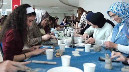 Tokatlı kadınlar kil atöyesine girip hünerlerini sergiledi