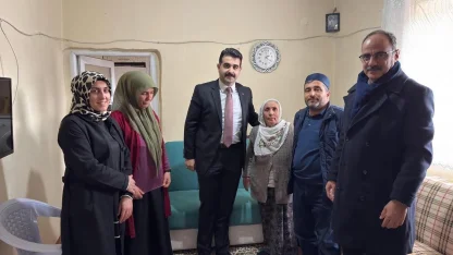 Tomarza’da 21 kimsesiz vatandaş ziyaret edildi