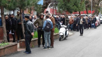 Trabzon’da APP plaka kuyruğu