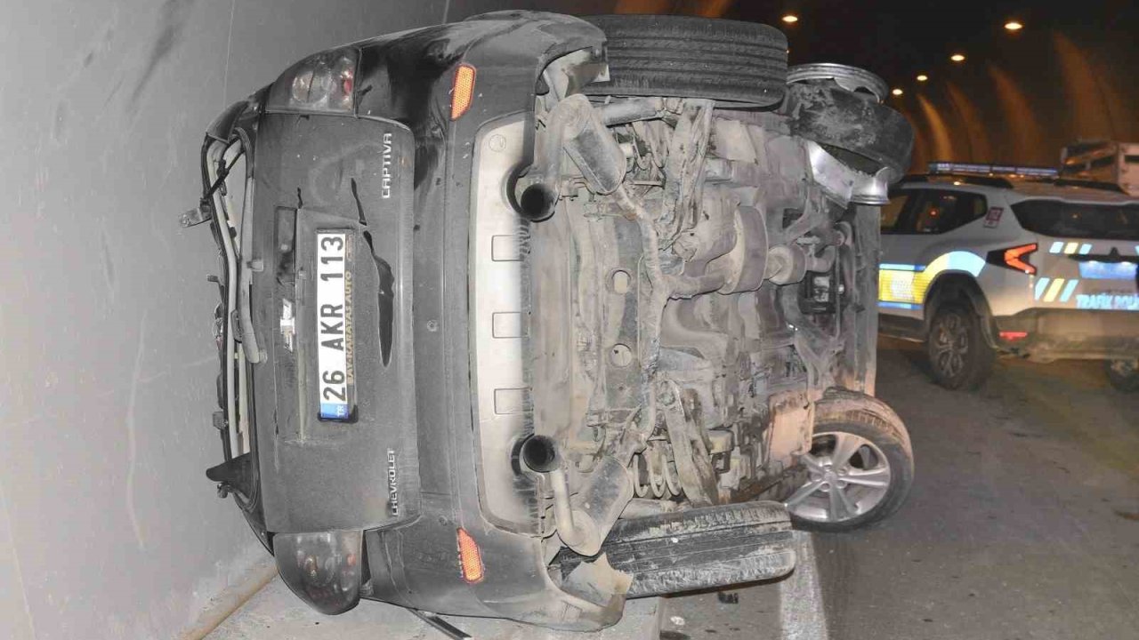 Tünelde kaza, 2 kişi yaralandı