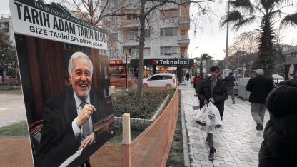 Turgutlu’da esnaftan İlber Ortaylı için helva hayrı