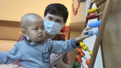 Türk kadın hekimin karaciğer nakliyle 3 yaşındaki Nuryiğit hayata tutundu