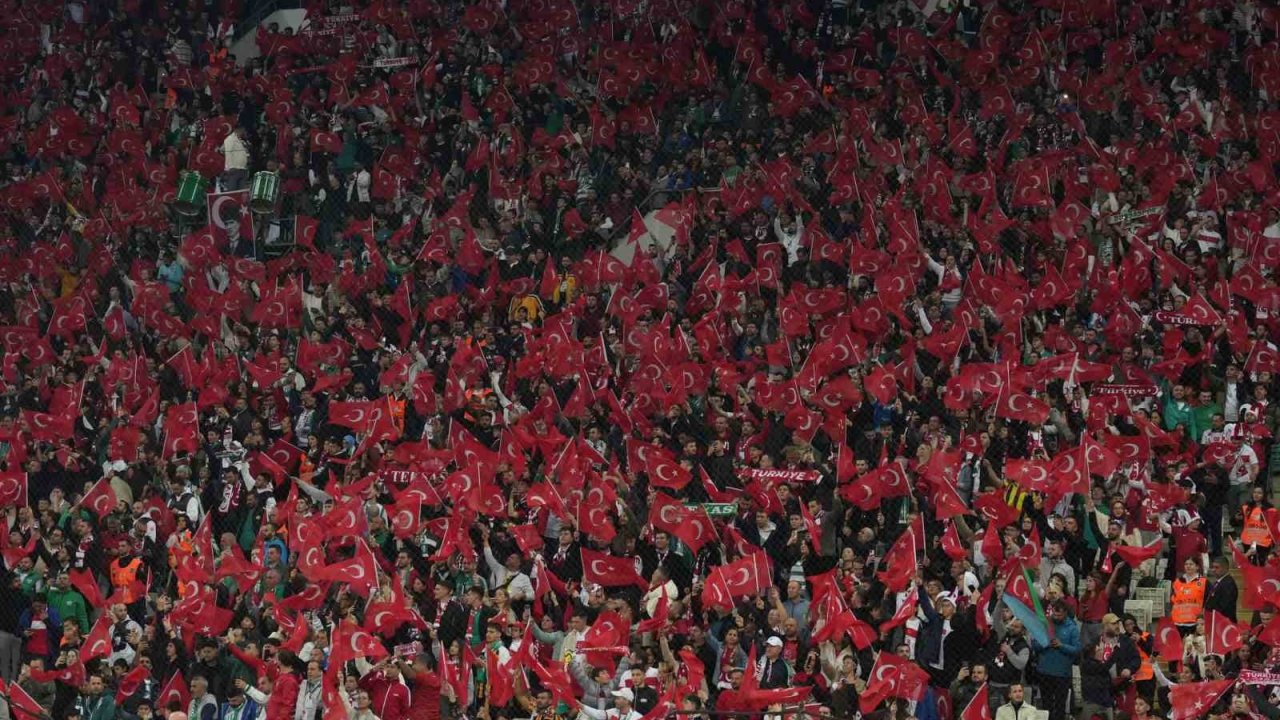 Türkiye - Romanya maçının genel bilet satışları başladı