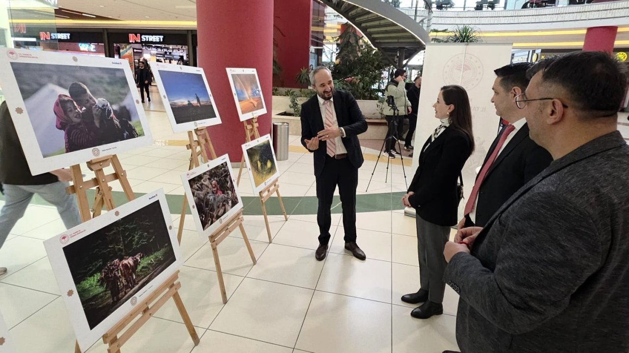 "Uluslararası Tarım, Orman ve İnsan Fotoğraf Sergisi" Kütahya’da açıldı