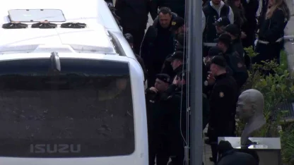 Ünlüler saç ve kan örnekleri alınmak üzere Adli Tıp Kurumu’na getirildi