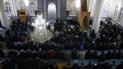 Uşak’ta bayram namazı kılındı