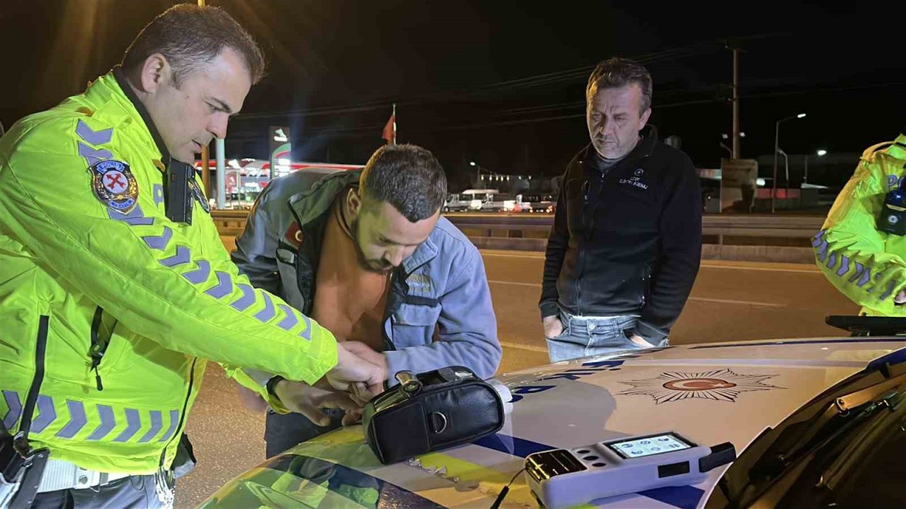 Uygulama noktasına gelmeden sürücü değiştirdi, kendisi itiraf etse de kamera kaydı istedi