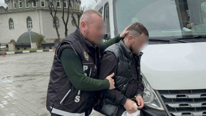 Uyuşturucu satarken suçüstü yakalandı