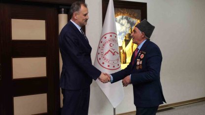 Vali Bozkurt bayramlaşma programında vatandaşlarla buluştu