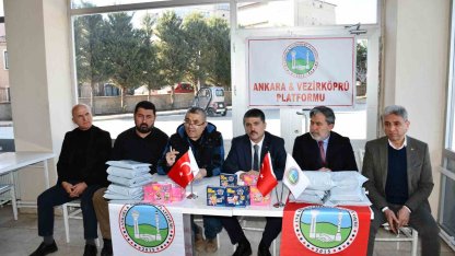 Vezirköprü’de 555 öğrenciye bayramlık