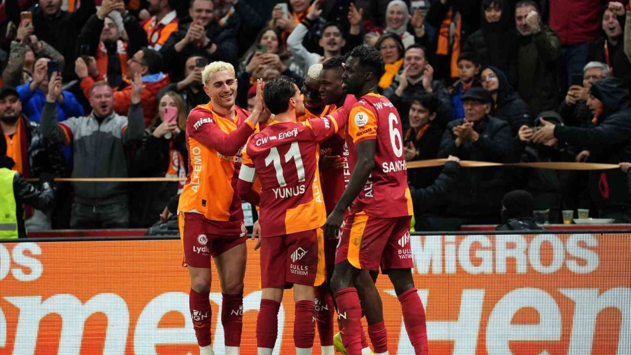 Wilfried Singo ilk golünü attı