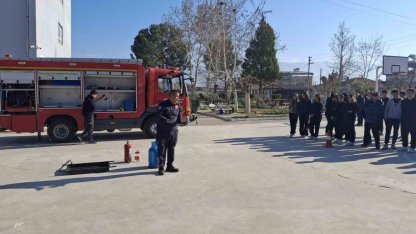 Yangın anı okulda tatbikatla canlandırıldı