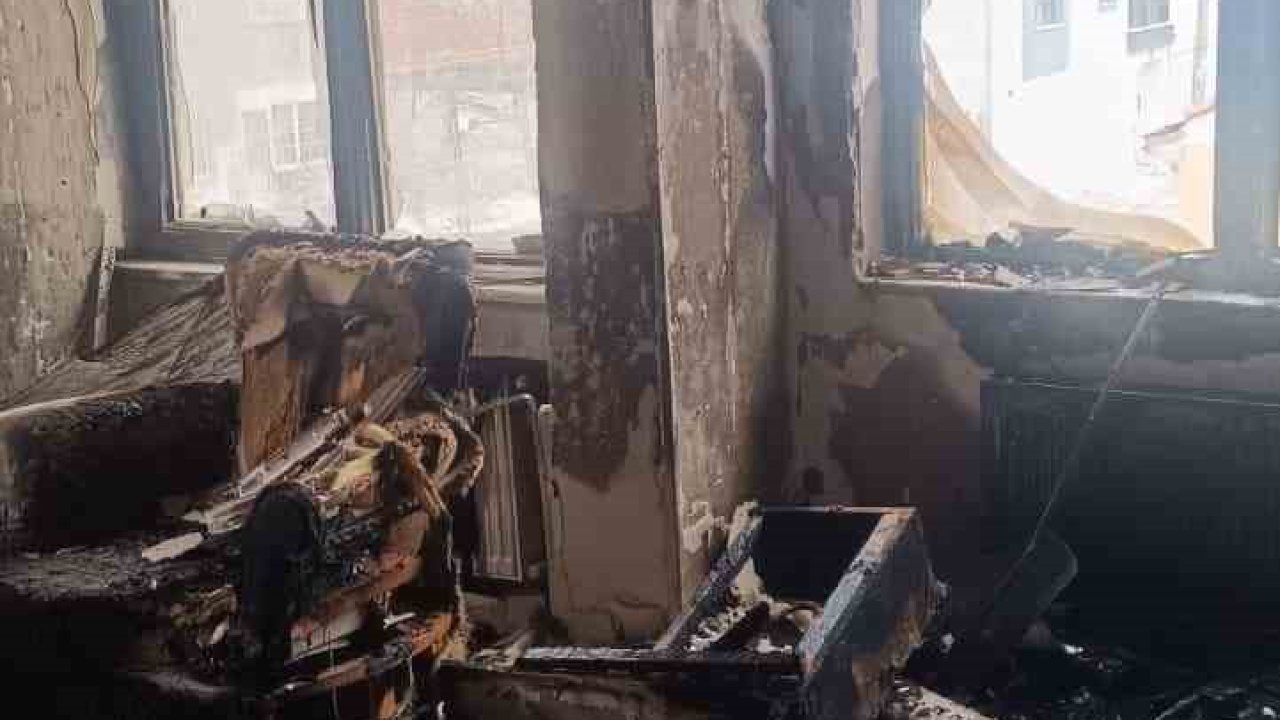 Yangında dumandan etkilenen 3 kişi hastaneye kaldırıldı