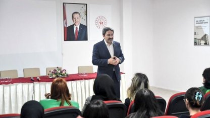 Yeşilay Eskişehir’de "Bağımlılıkla Mücadele" semineri yaptı