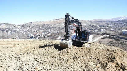 Yeşilyurt’un Mullakasım Mahallesi yeni yollarla buluşuyor