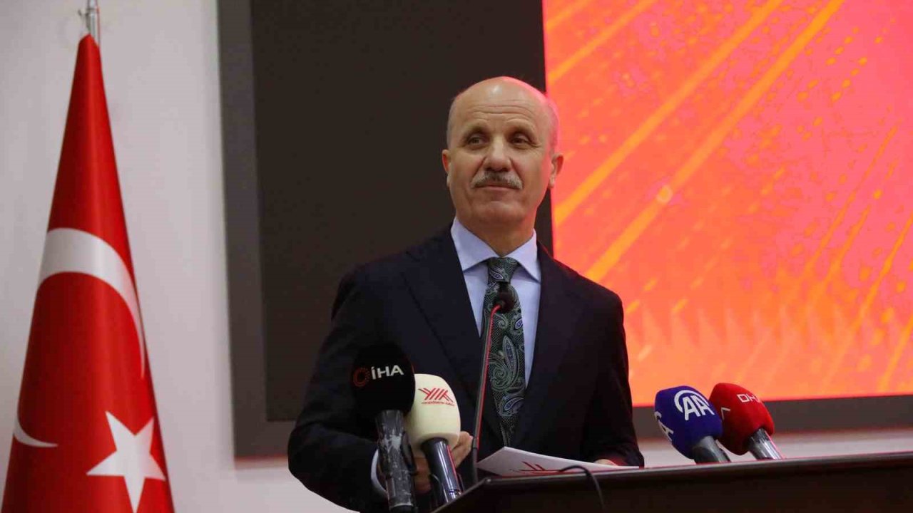 YÖK Başkanı Özvar: "Müfredatların teknoloji dönüşümüne uyumunu hızlandıracak mekanizmaları kurmayı hedefliyoruz"