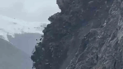 Yüksekova-Van kara yolunda korkutan görüntü