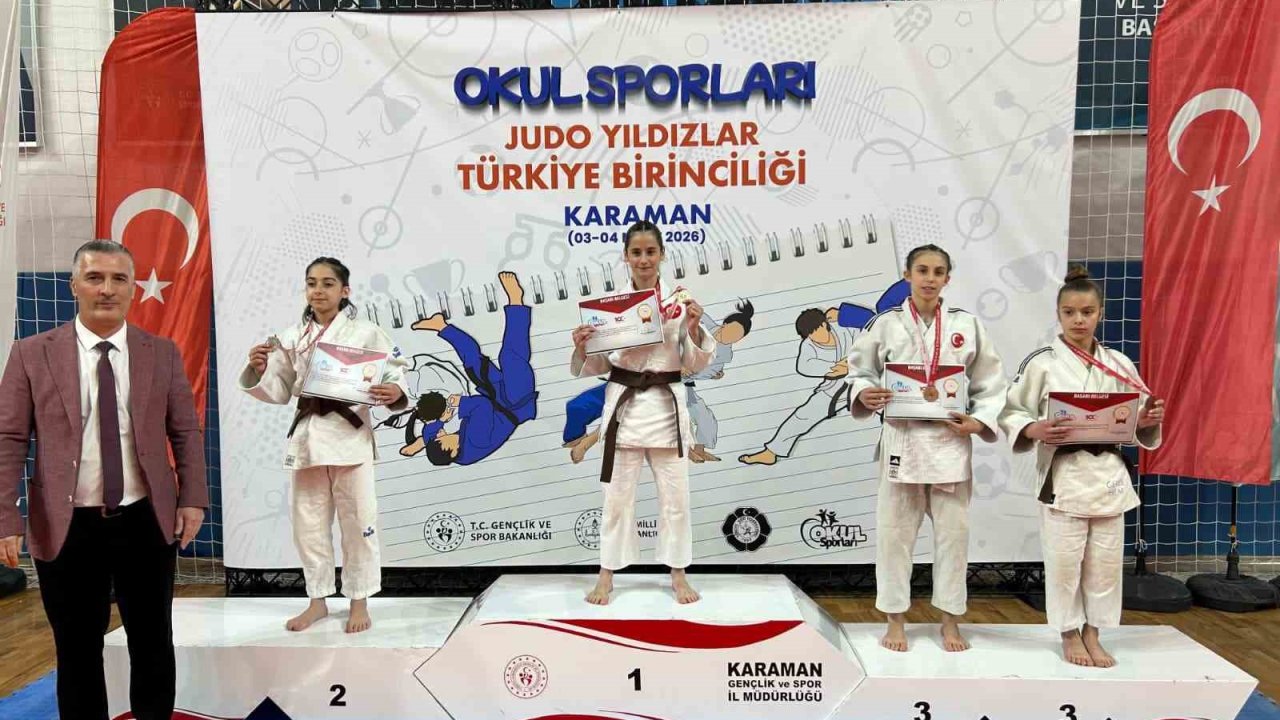 Yunusemreli judocular Karaman’dan 3 madalyayla döndü