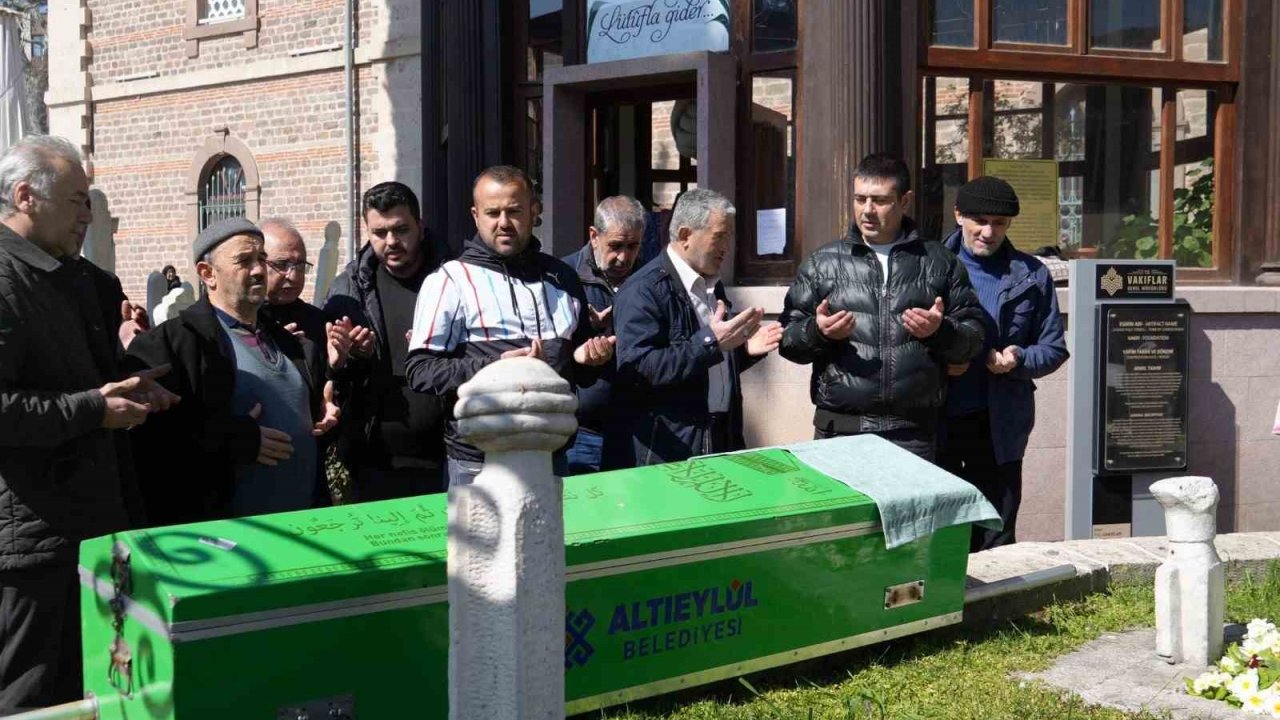 Zağnos Paşa’ya veda: 50 yıllık türbedar vefat etti