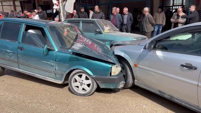 Zincirleme trafik kazasında: 3 kişi yaralandı
