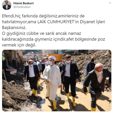 “Cübbe ve sarık poz vermek için değil.”