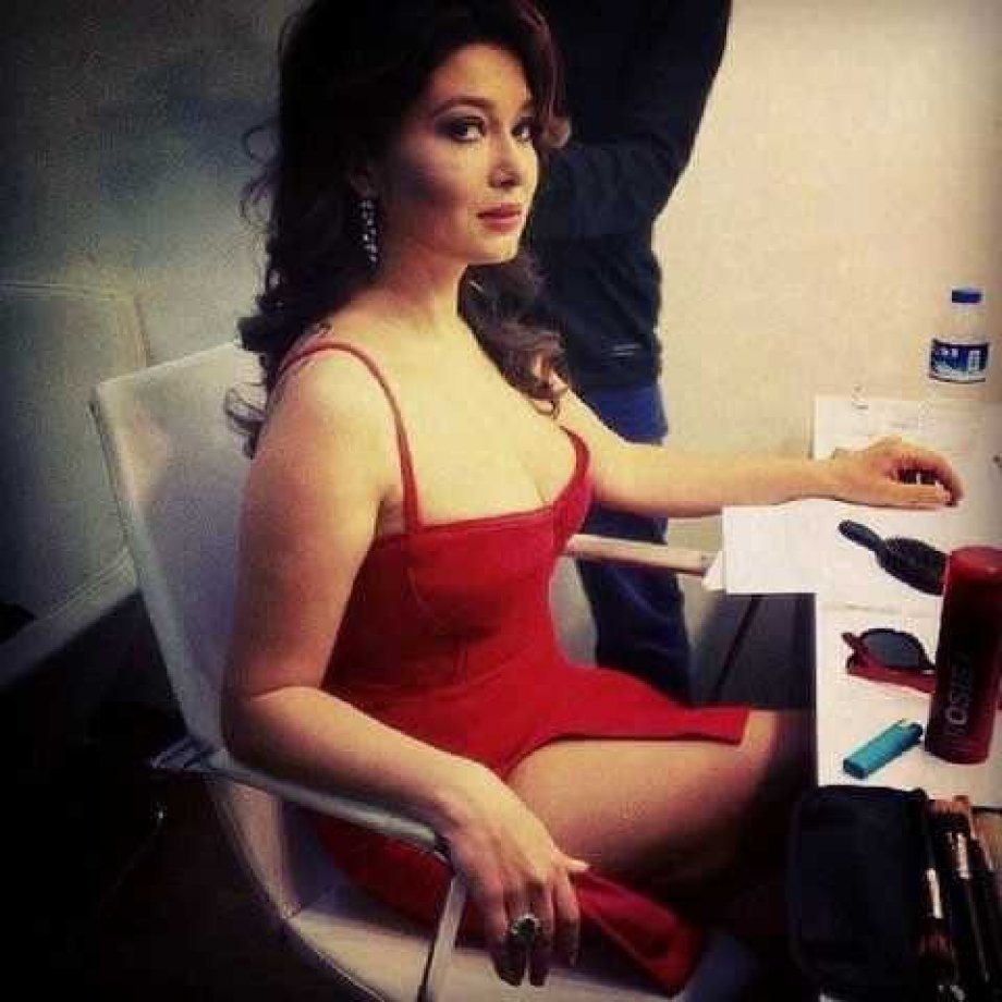 Nurgül Yeşilçay'dan çok konuşulacak pozlar 11