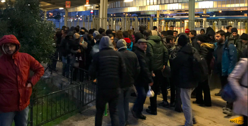 Bugün yeni İZBAN'ın ilk günü, işte vaziyetler 3