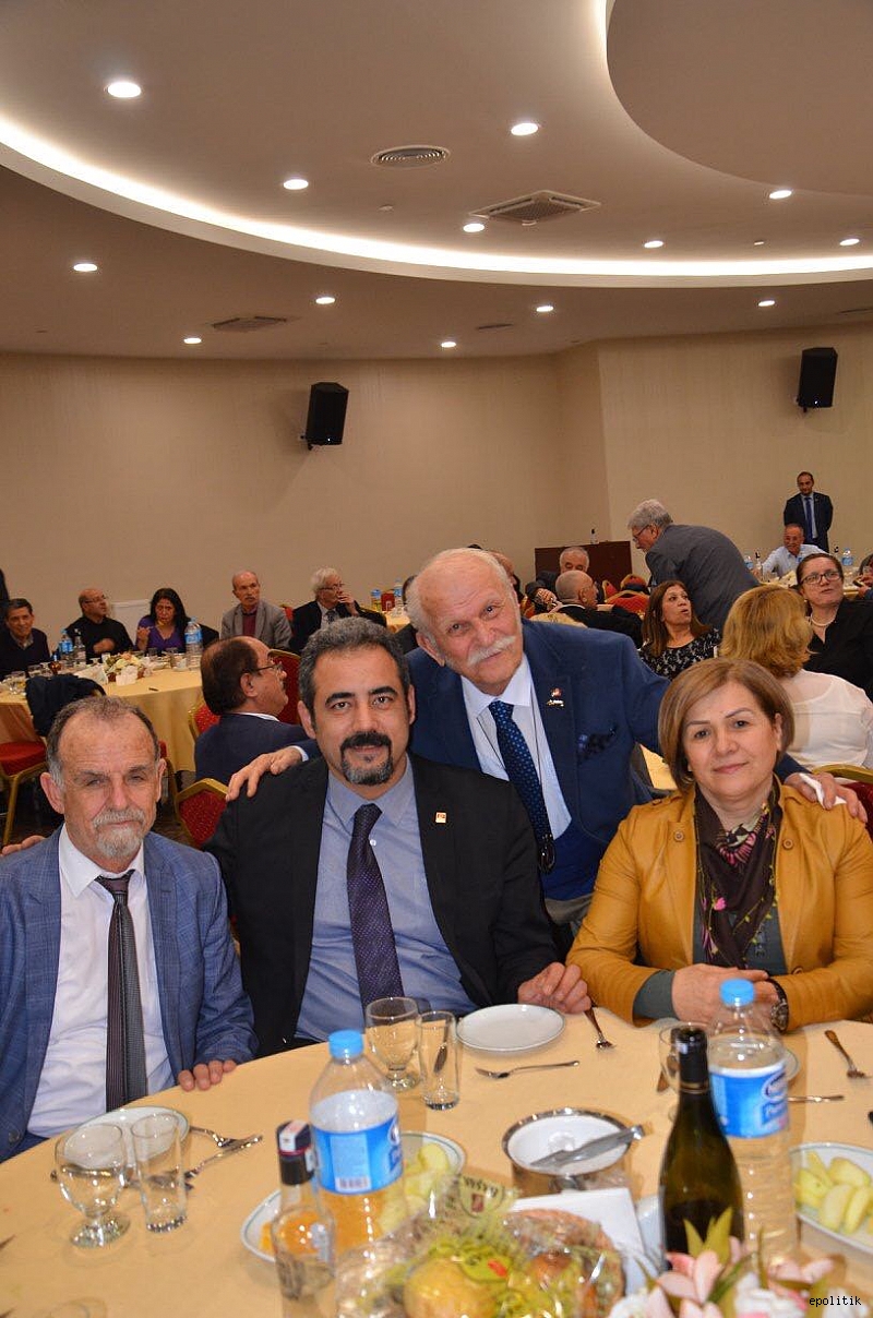 Emeklilerin Sesi Olan Tek Sendikaya Siyasi Destek 11