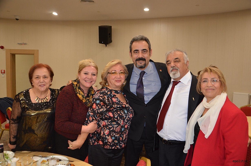 Emeklilerin Sesi Olan Tek Sendikaya Siyasi Destek 13