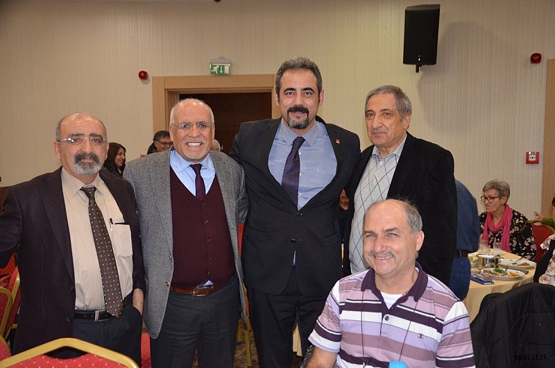 Emeklilerin Sesi Olan Tek Sendikaya Siyasi Destek 18