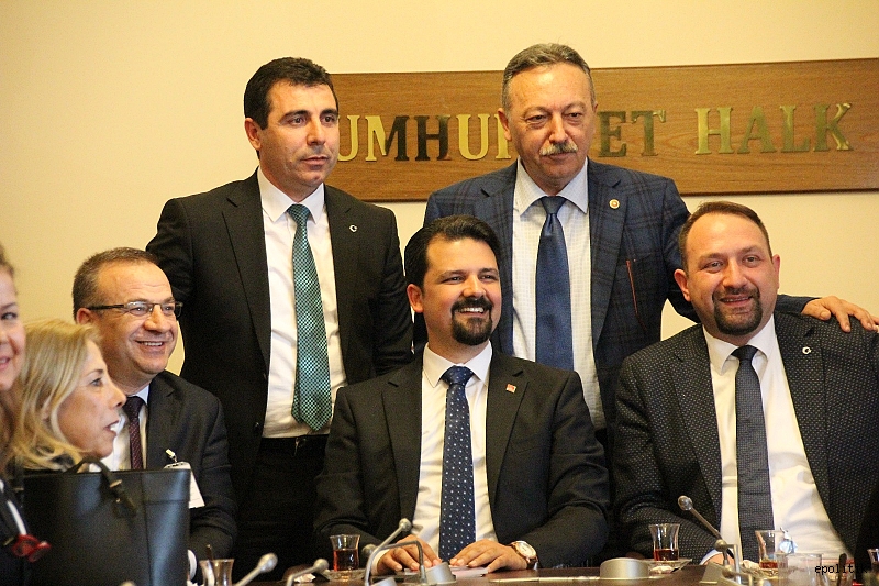 Genç Başkan Hızlı Başladı: Konak'tan Ankara Çıkarması 3