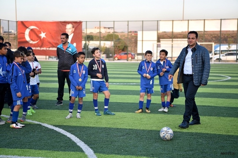 Sporda Marka Kent: Bornova 3