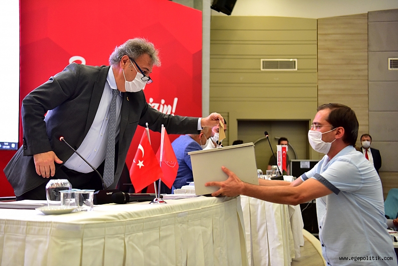 Bornova’da 3 ay sonra ilk meclis 1