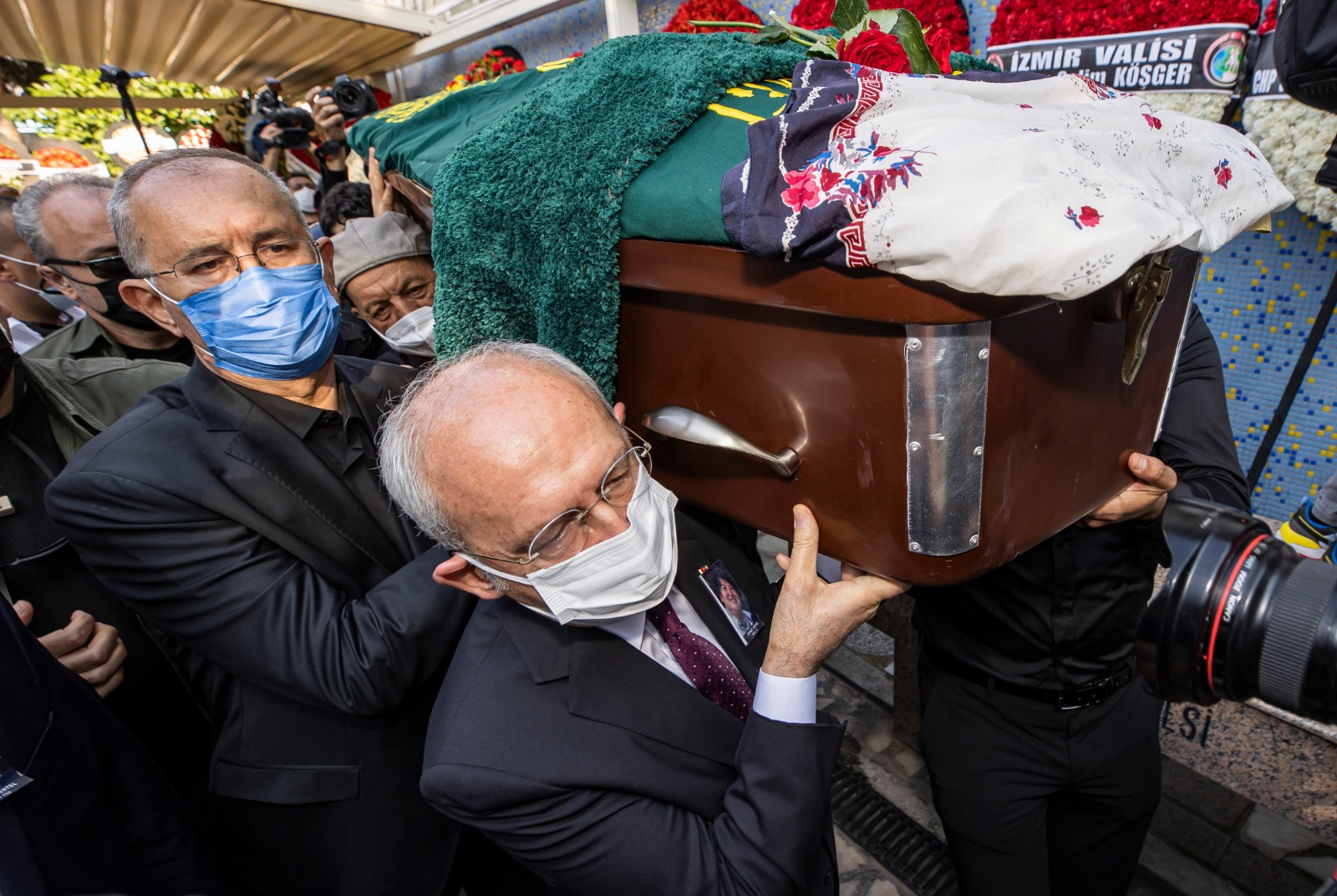 CHP milletvekili Sertel’in eşi son yolculuğuna uğurlandı 1