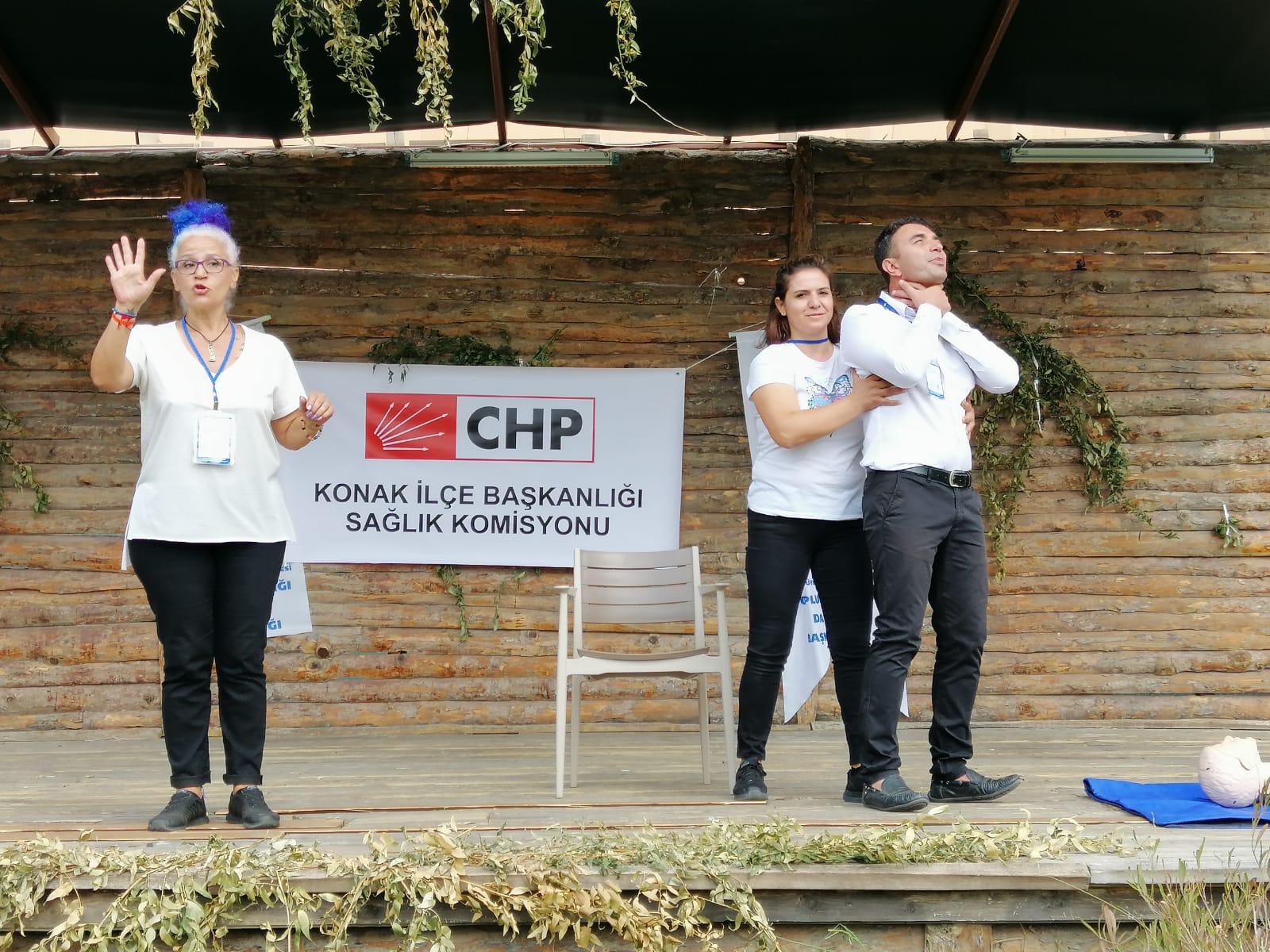 CHP Konak İlçeden  "İlkyardım Hayat Kurtarır" Etkinliği 1