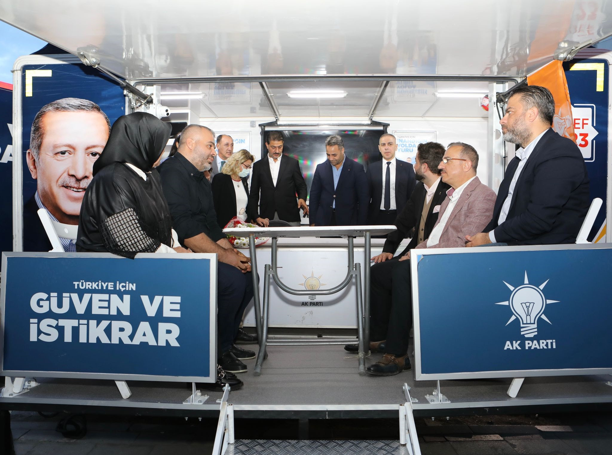 Sürekli;  “Yatırım ve hizmet rüzgârı bizimle esiyor!” 3