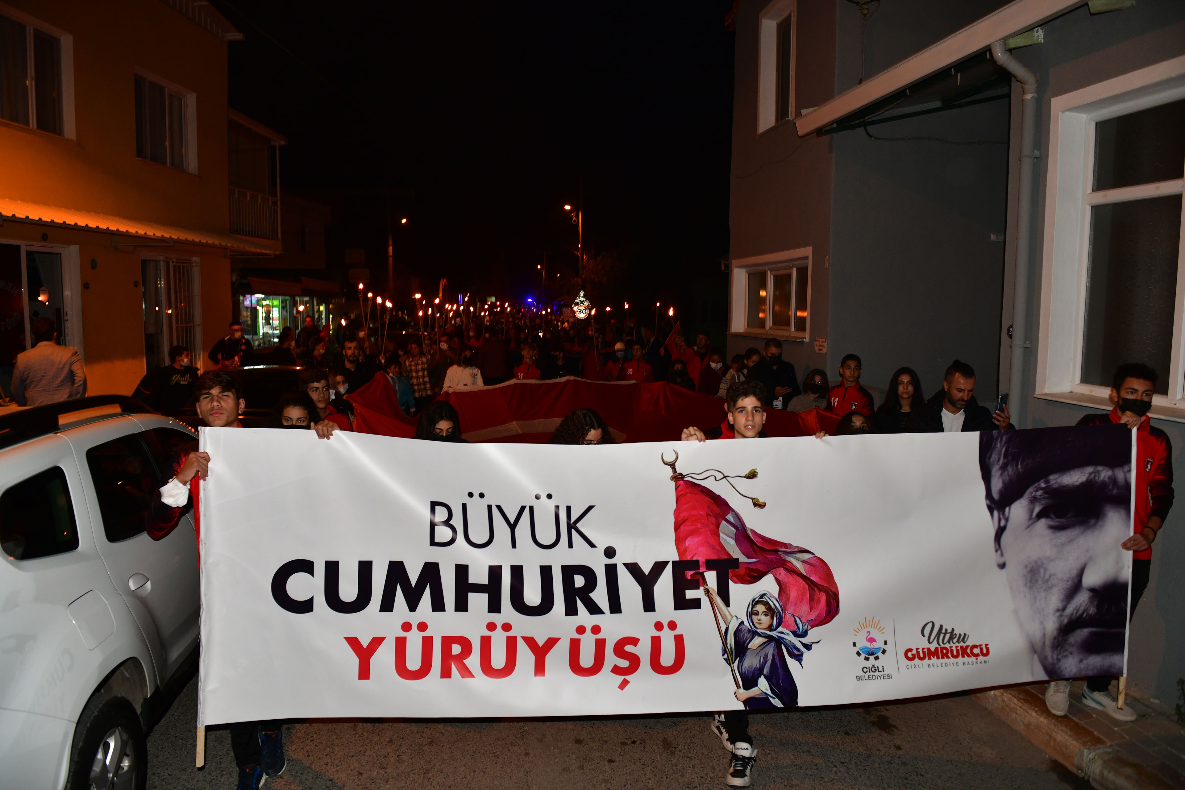 Çiğli Belediyesi’nden Cumhuriyet’in 98. Yılına Coşkulu Kutlama 1