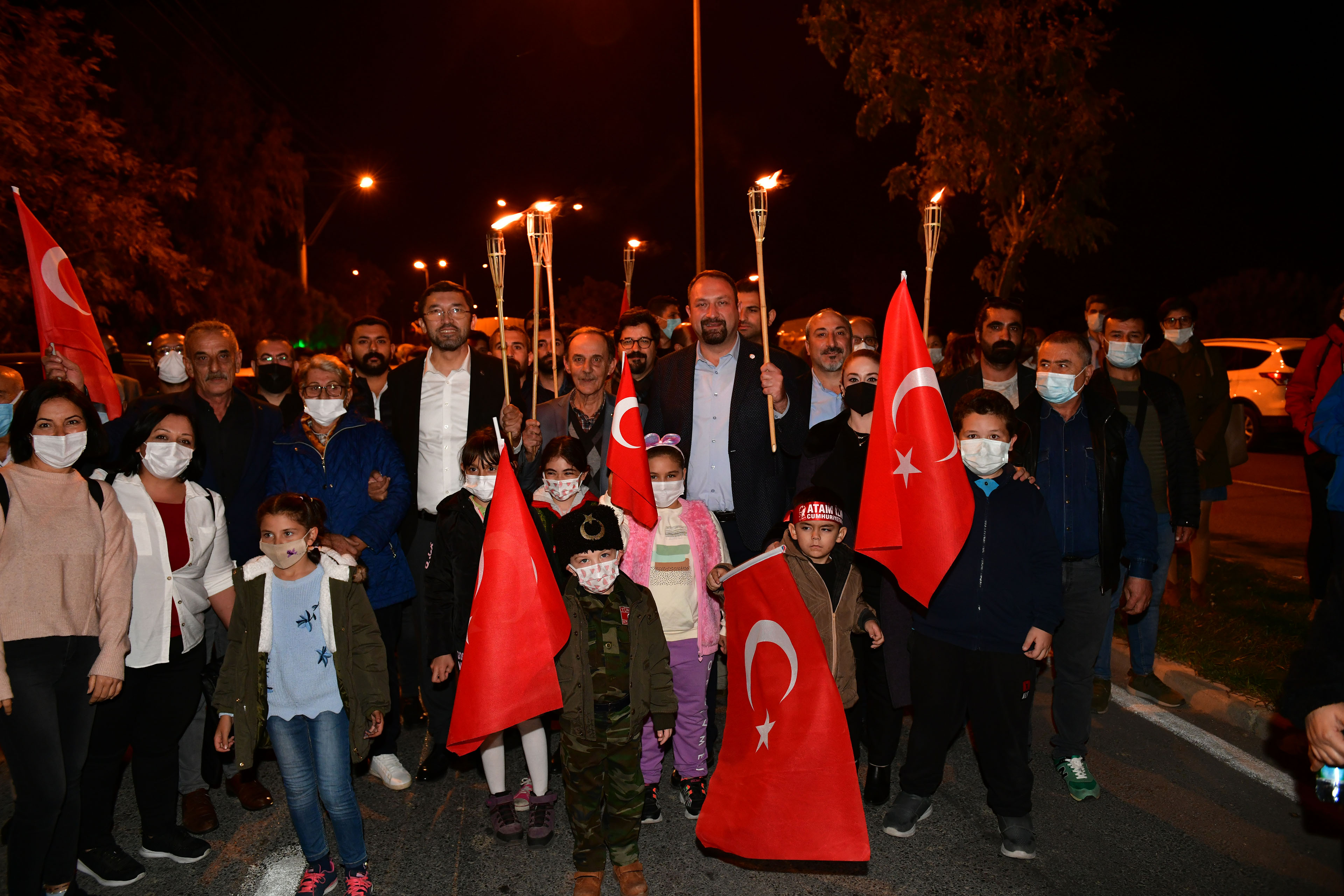 Çiğli Belediyesi’nden Cumhuriyet’in 98. Yılına Coşkulu Kutlama 4